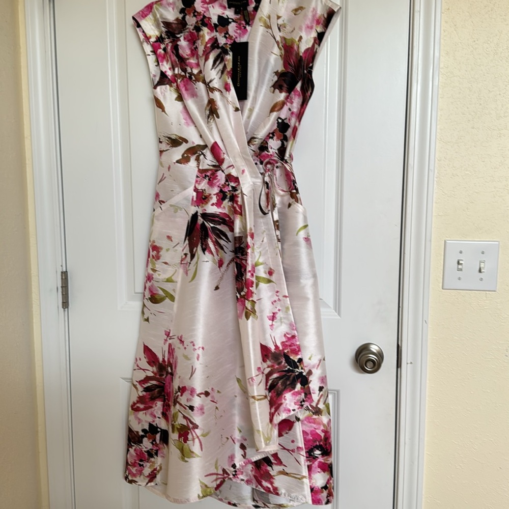 Donna Karan White Floral Wrap Midi Dress with Pink Accents - Picture 13 of 14